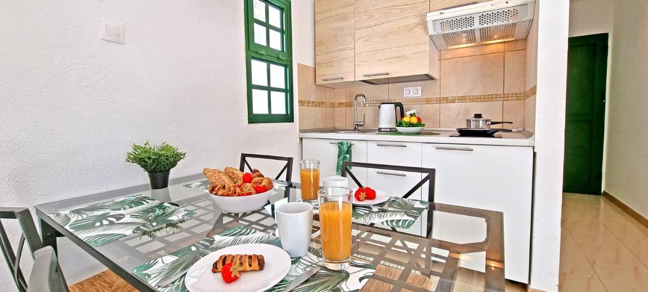 Ferienwohnung Palm Garden - Costa Calma - Pool - Glasfaserinternet Kültér fotó